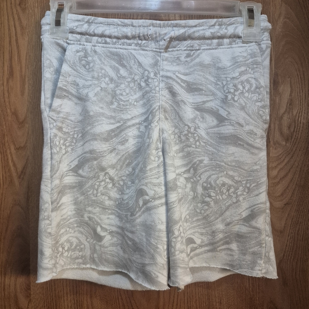 Old Navy Marble-Print Gray & White Boy's Shorts.   Box 37